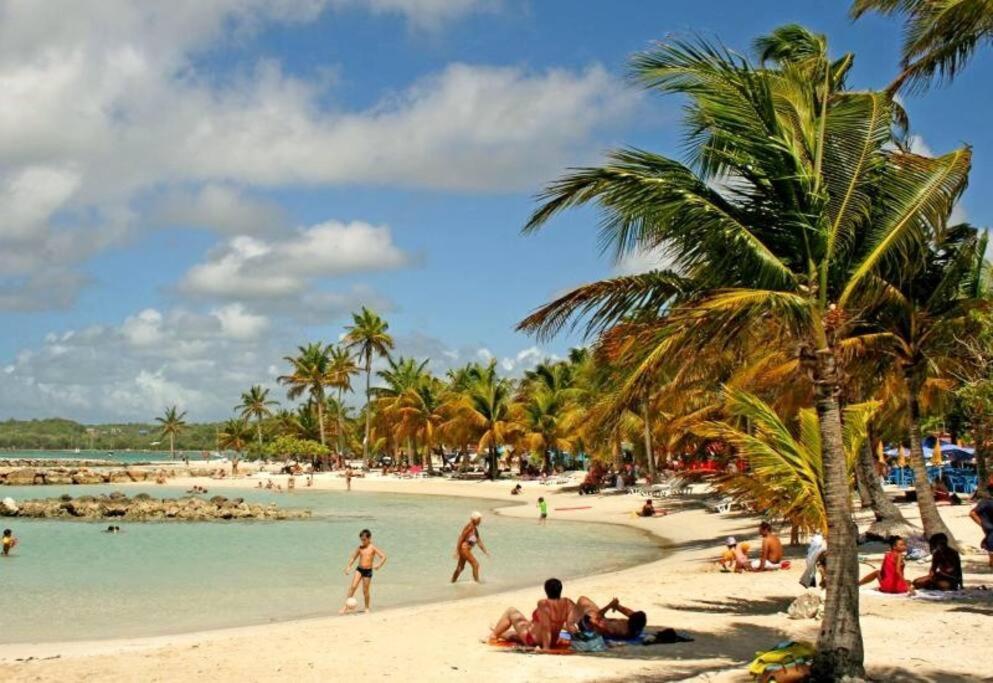 Vacances A La Plage Sainte-Anne  Exteriör bild